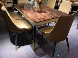 Table à manger de style moderne en marbre 3