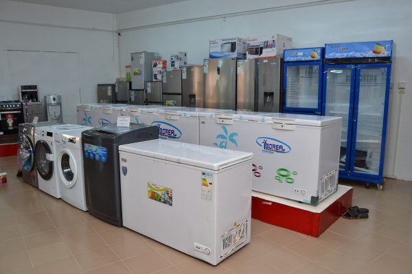 CONGELATEURS ET REFRIGERATEURS